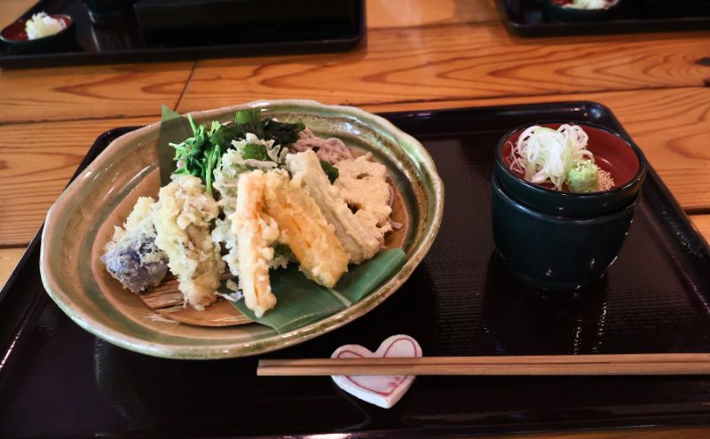 大松閣:山の茶屋でランチ