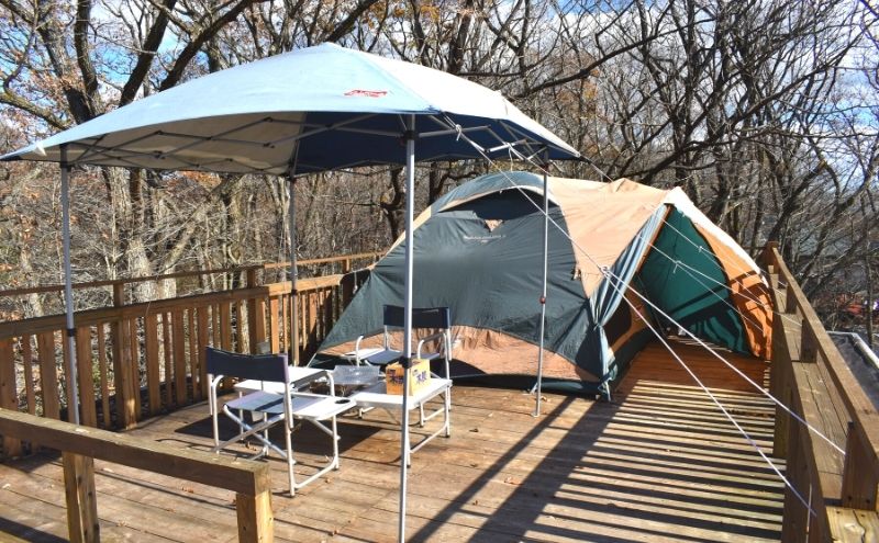 ぽんぽこの森キャンプ：展望台のテント