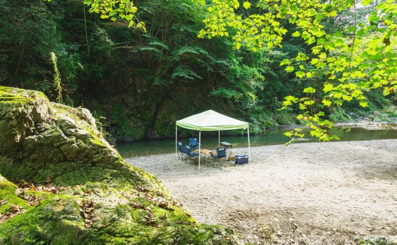 ふれあい広場 グランピング＞川遊び